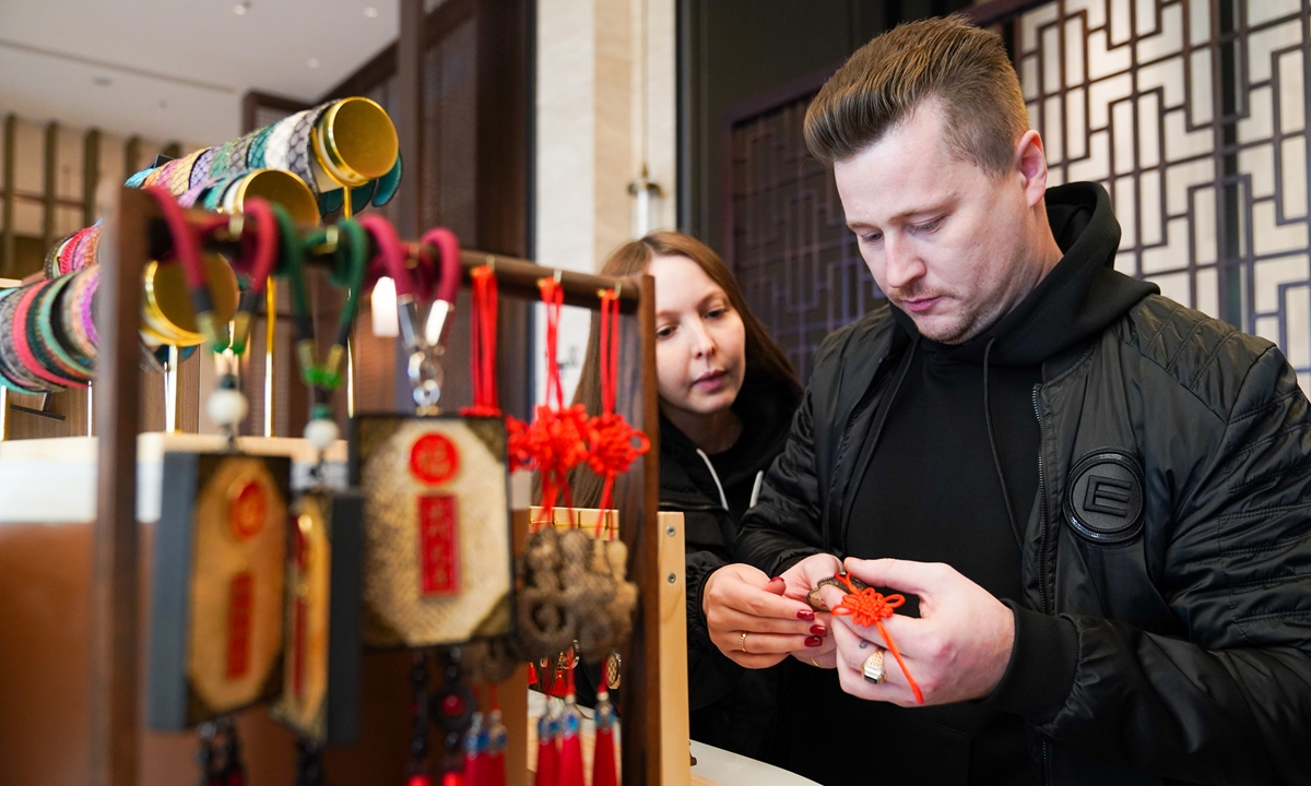 Visa-free policy boosts inbound Russian tourists via NE China&rsquo;s Heilongjiang by over 60% in six months